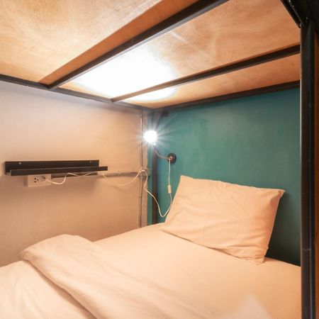 4Share Hostel (Adults Only) Bangkok Exteriör bild
