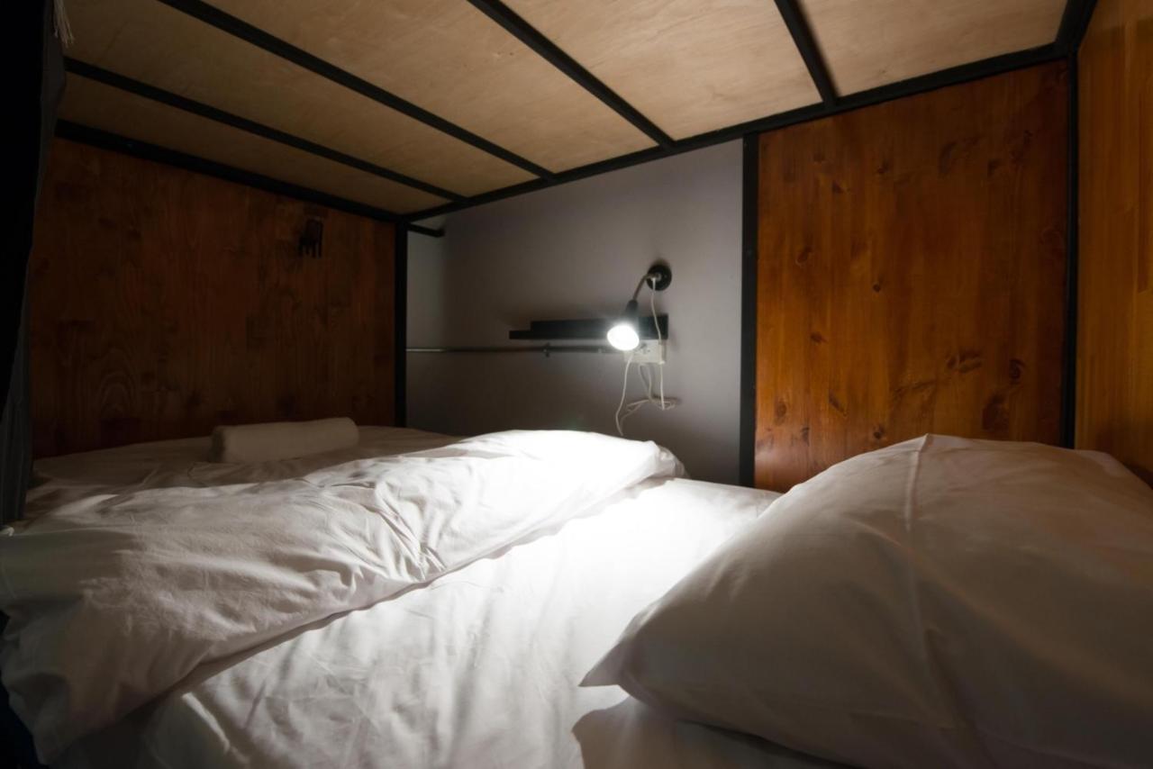 4Share Hostel (Adults Only) Bangkok Exteriör bild