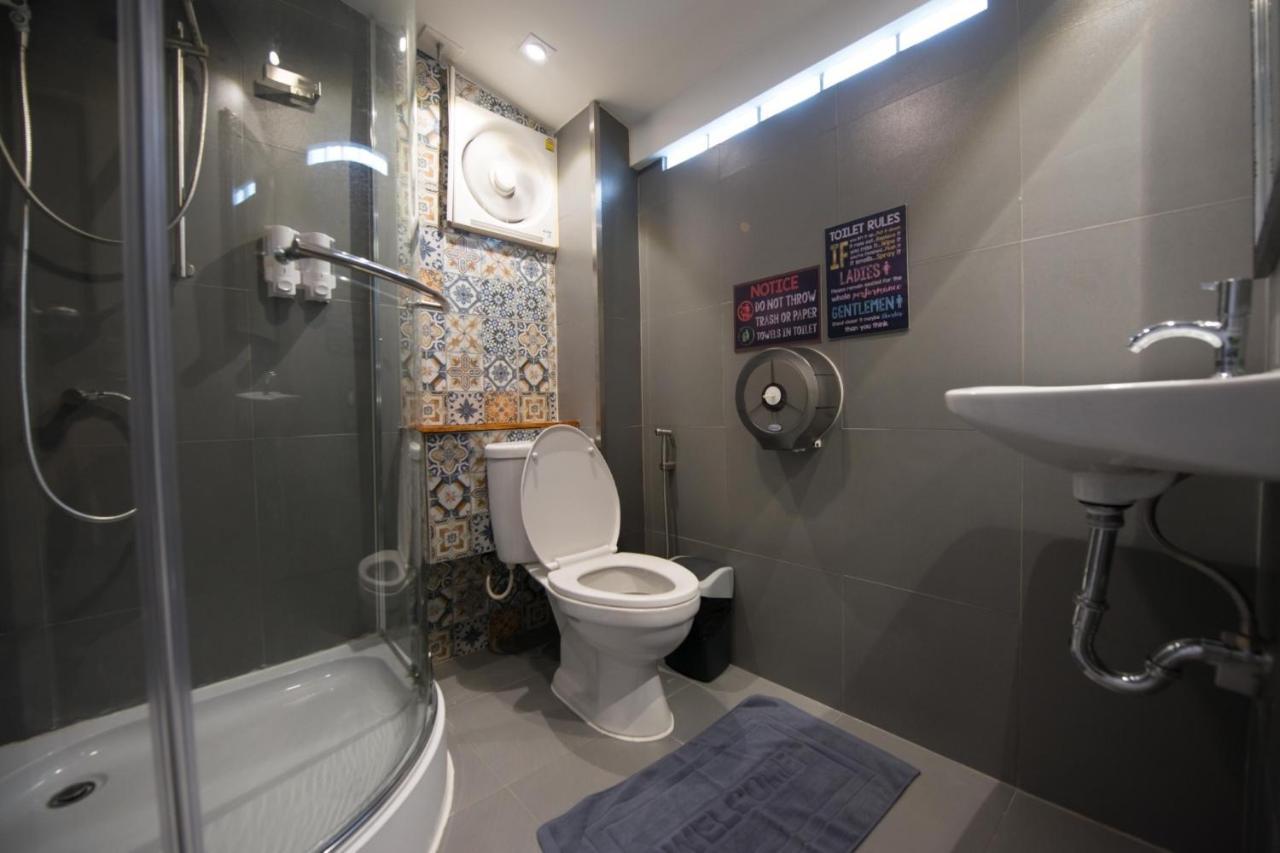 4Share Hostel (Adults Only) Bangkok Exteriör bild