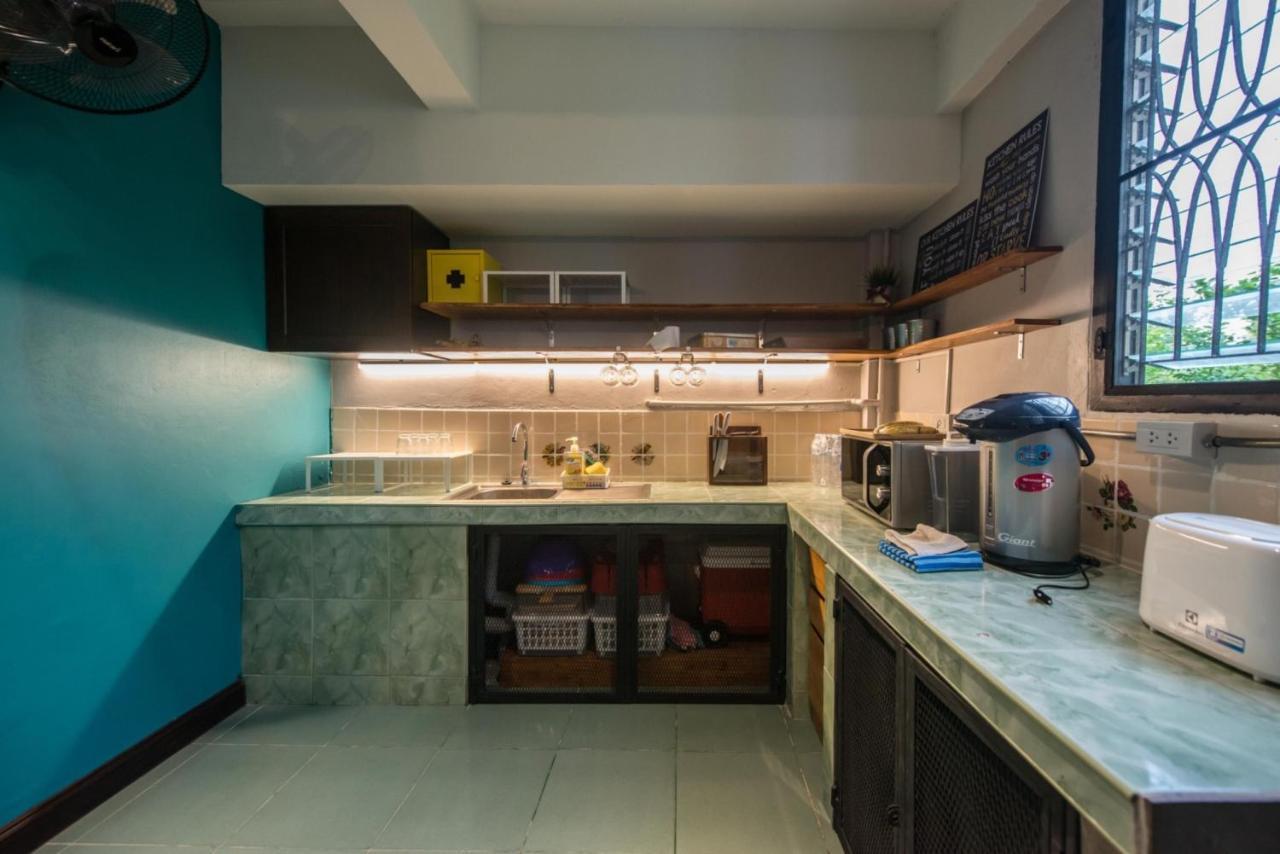 4Share Hostel (Adults Only) Bangkok Exteriör bild