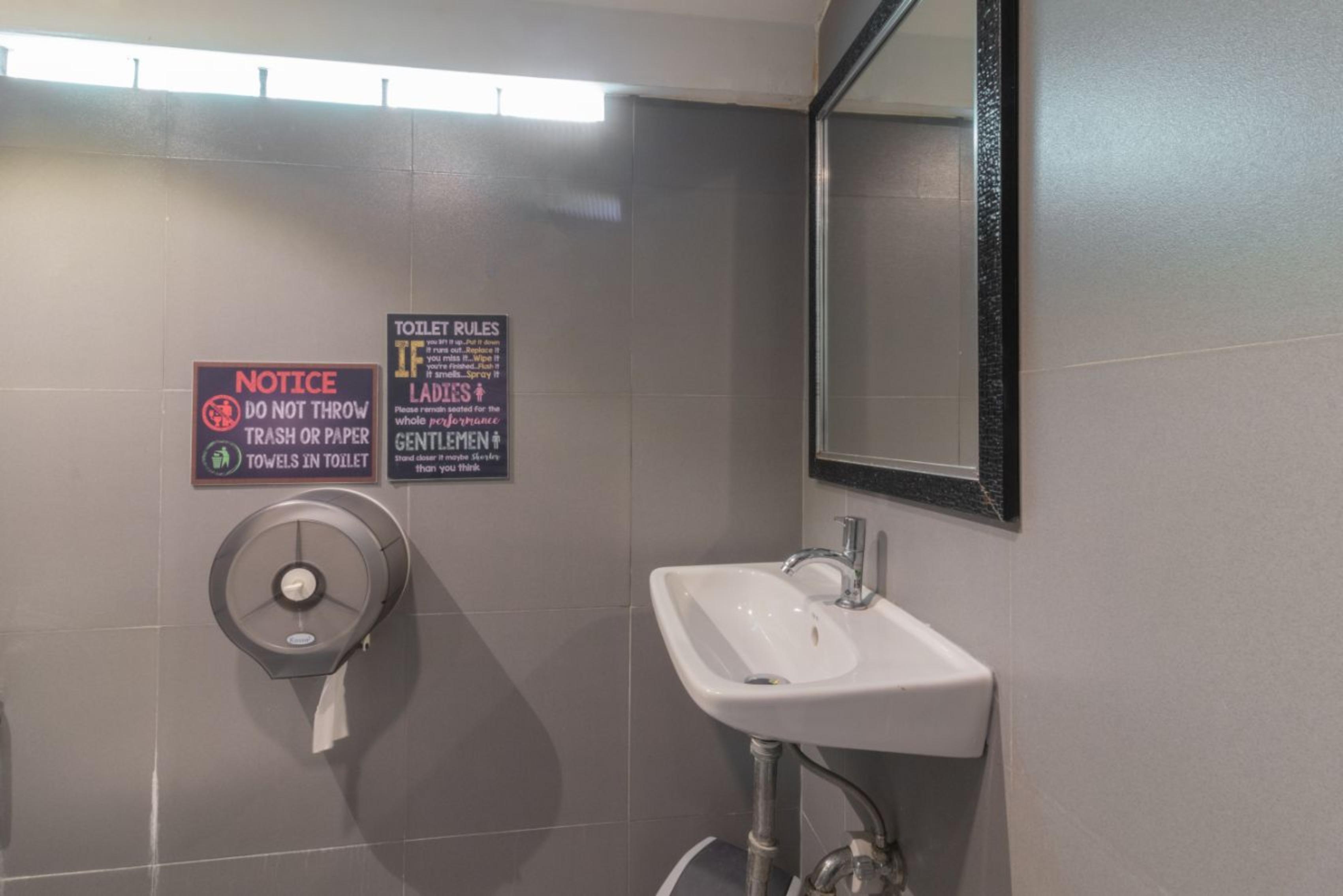 4Share Hostel (Adults Only) Bangkok Exteriör bild