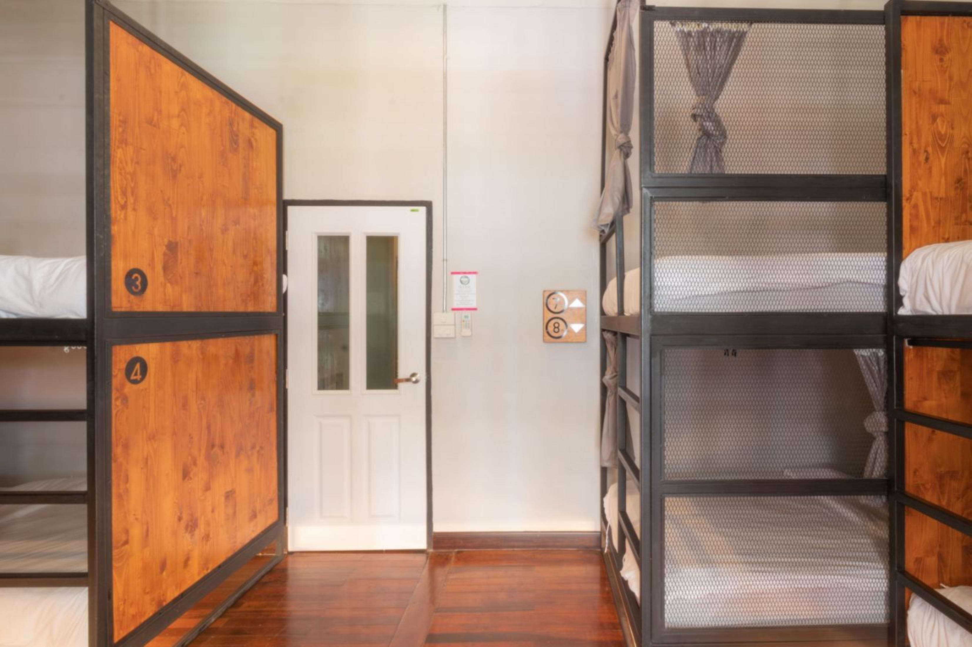 4Share Hostel (Adults Only) Bangkok Exteriör bild